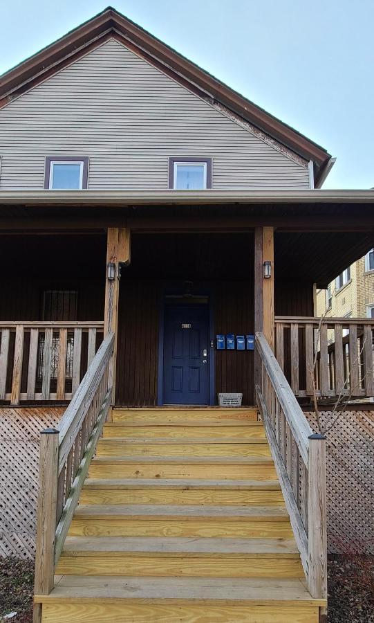 Cozy 1 Bedroom, 1 Min From Irving Park Blue Line, Free Parking Chicago Eksteriør billede